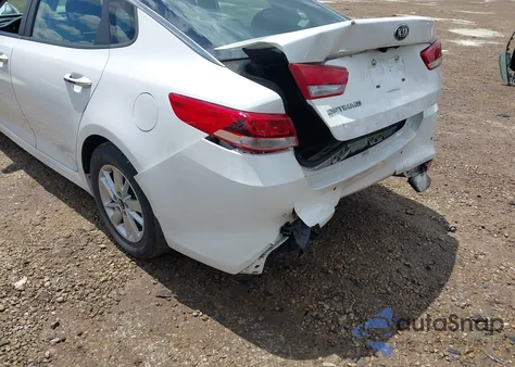 2018 Kia Optima Lx z USA, uszkodzony, nr VIN KNAGT4L33J5232905